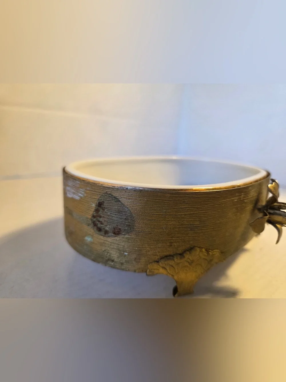 Stylebuilt Hollywood Regency Style Gold Colored Footed Soap Dish Vintage